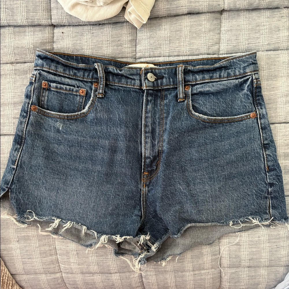Dark wash Abercrombie shorts size 8